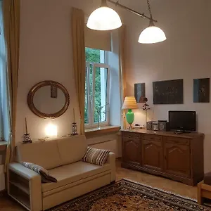  Apartment Leonardo